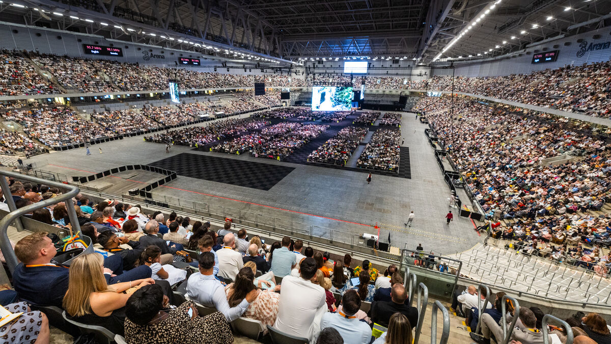 More than 30,000 Jehovah’s Witnesses