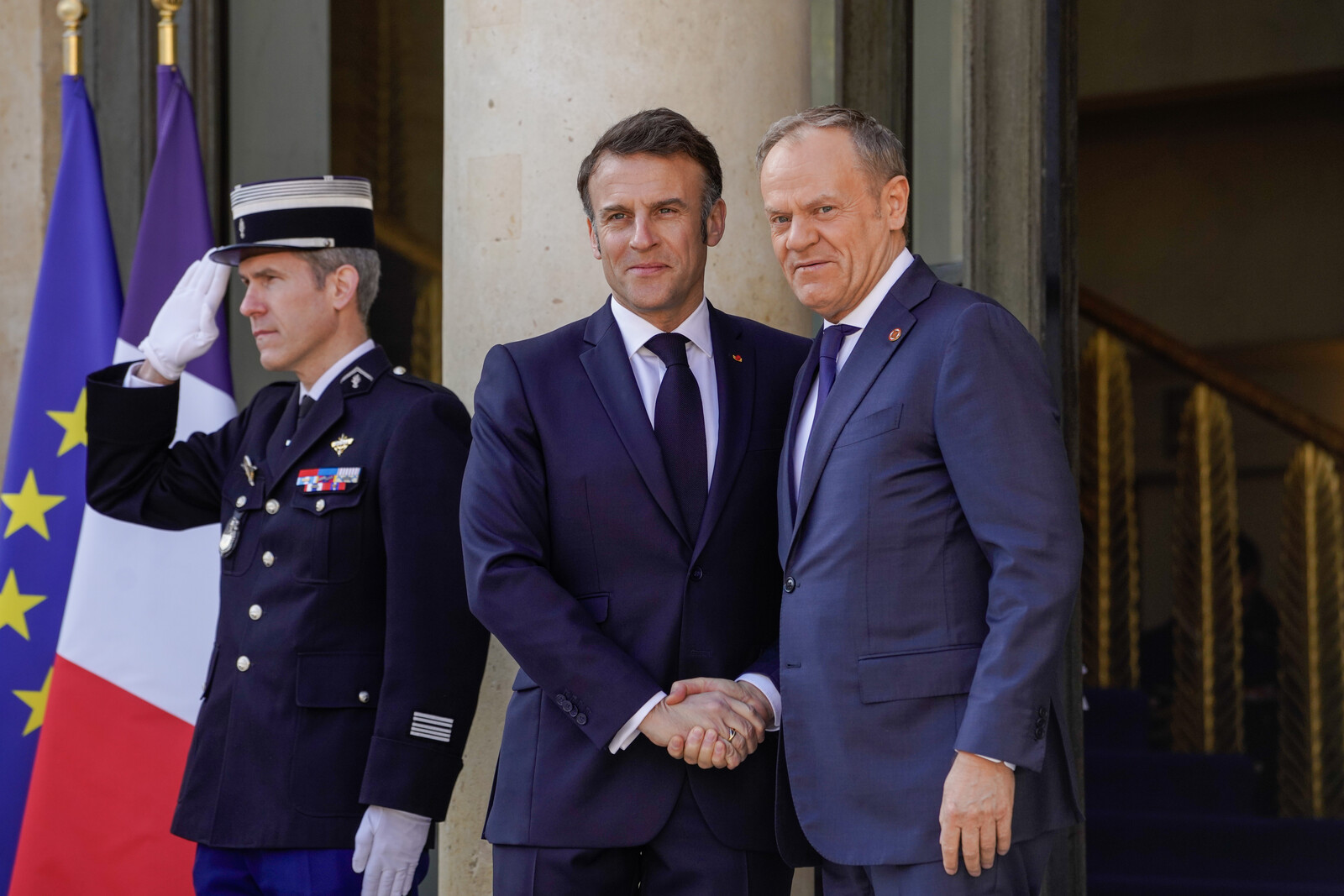 France and Poland Sign Pact