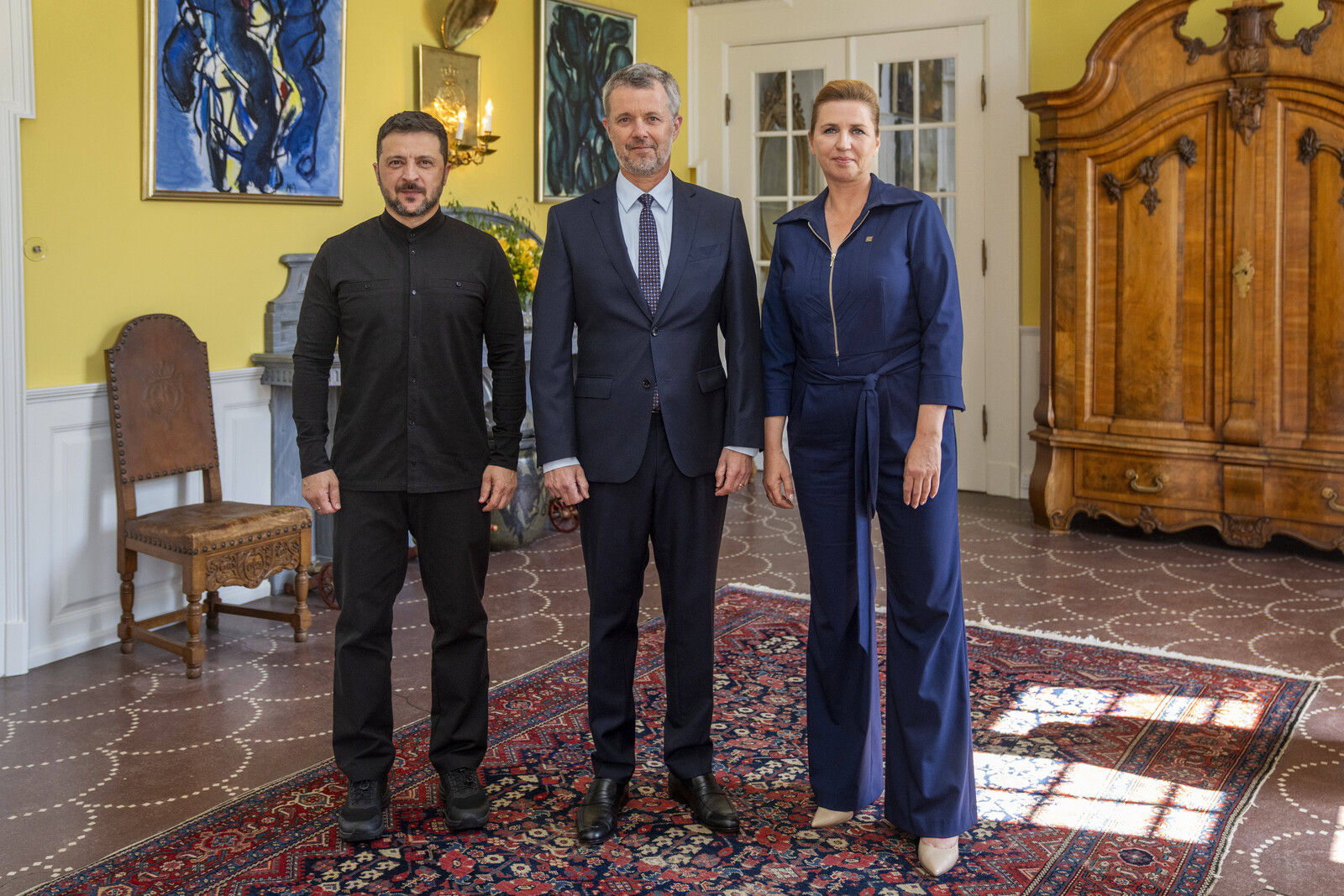 Zelenskyj Visits Denmark as EU Backs Ukraine in Europe's Future War