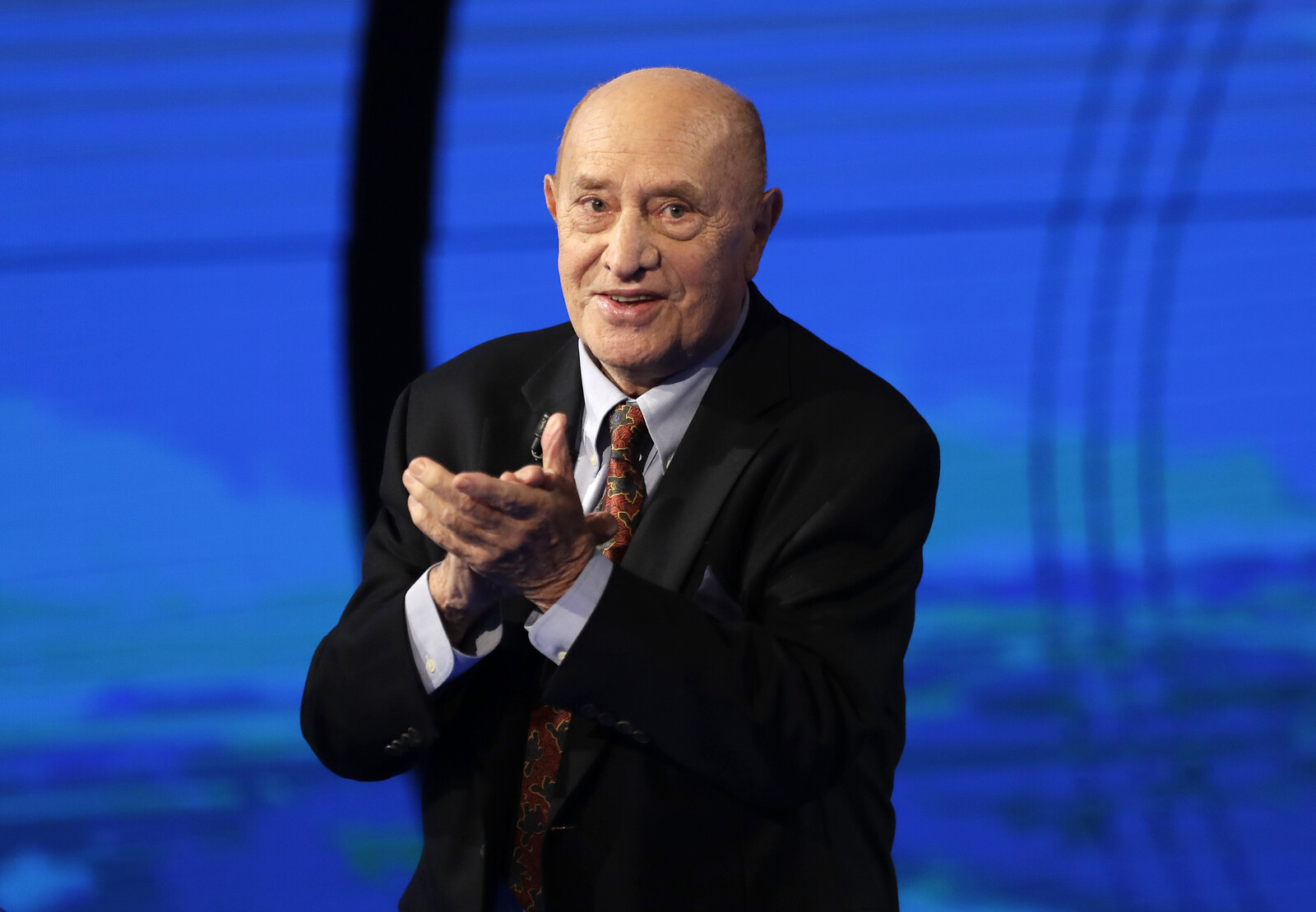 Italian Sculptor Arnaldo Pomodoro Passes Away at 98