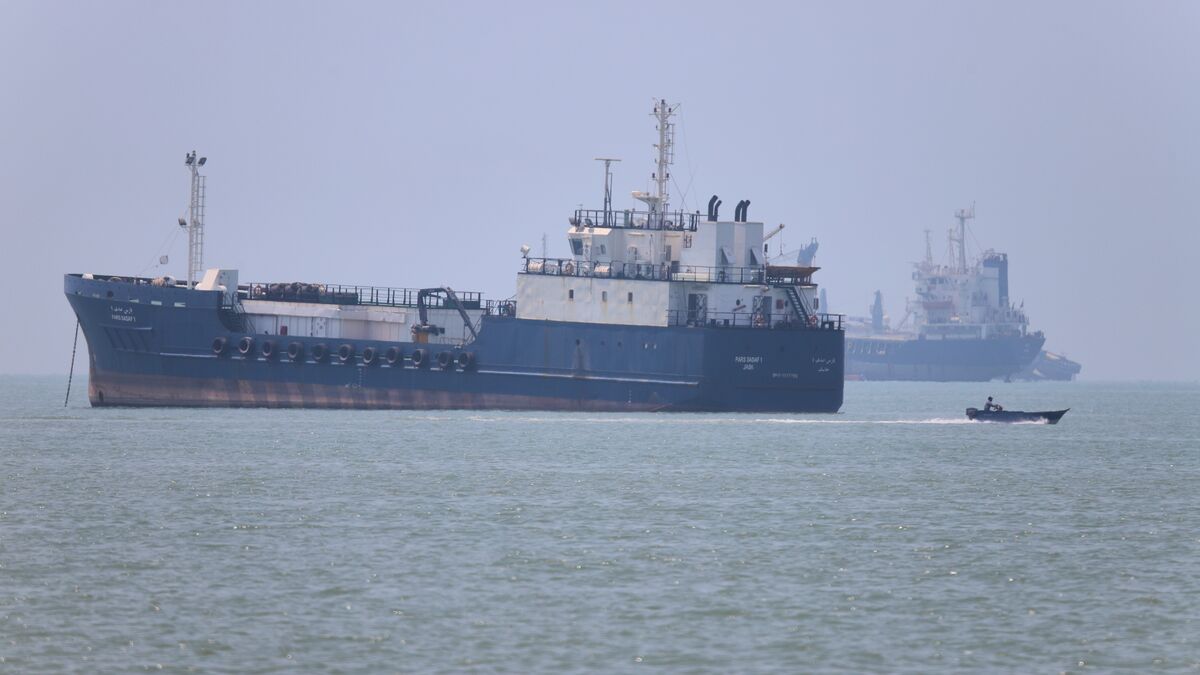 US and Iran trade fresh strikes as fragile ceasefire comes under strain
