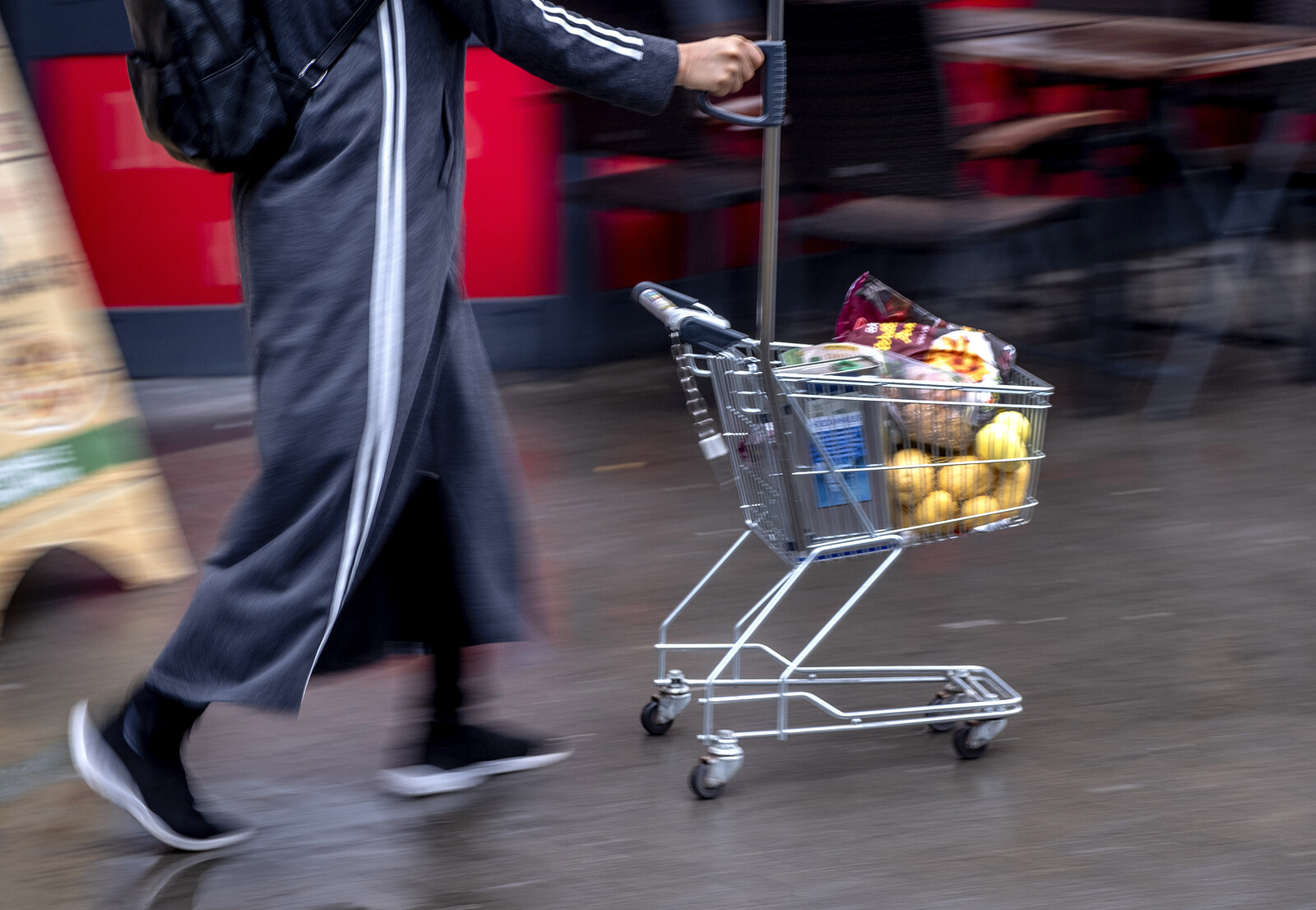 Euro Zone Retail Sales Decline