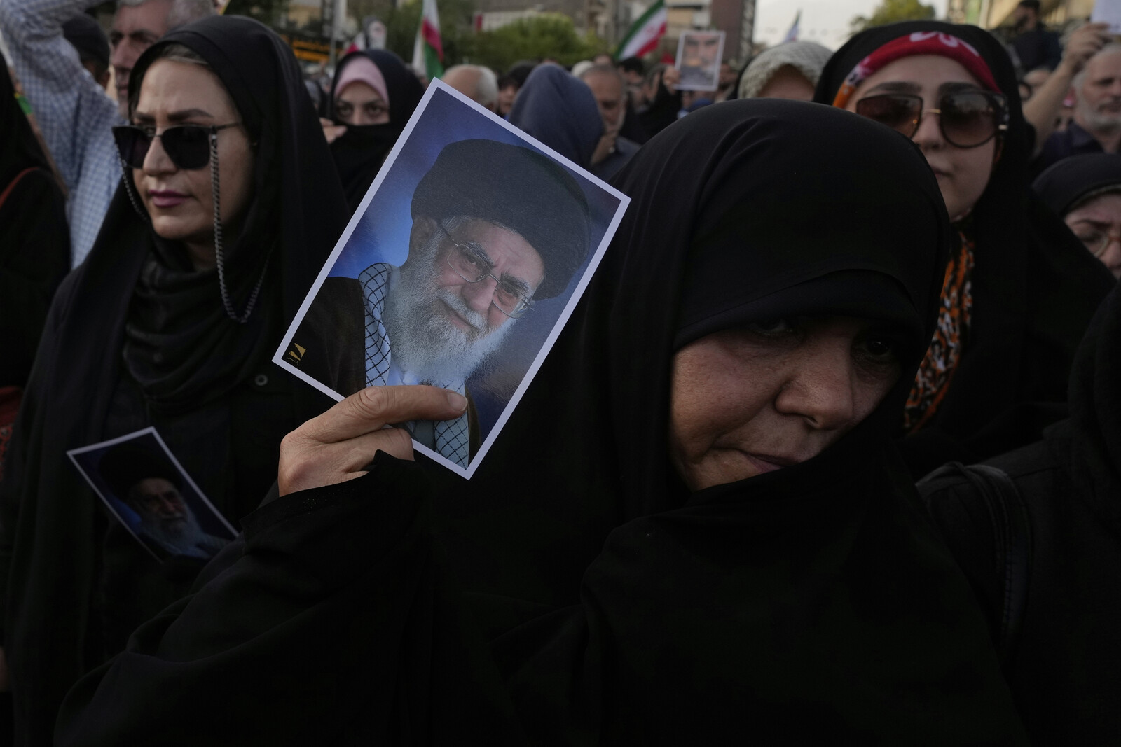 Israel Signals Possible End to Bombing if Iran Ceases Attacks