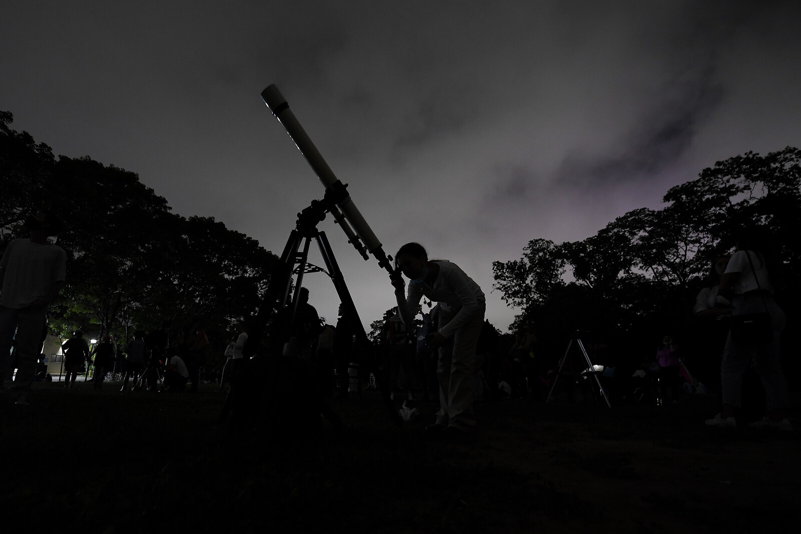 Seven planets in a row – the celestial parade is complete