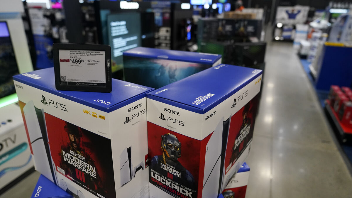 PlayStation to phase out physical games starting in January 2028