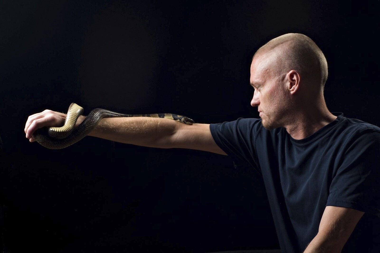 Man Survives Hundreds of Snake Bites, Aids Universal Antidote Research