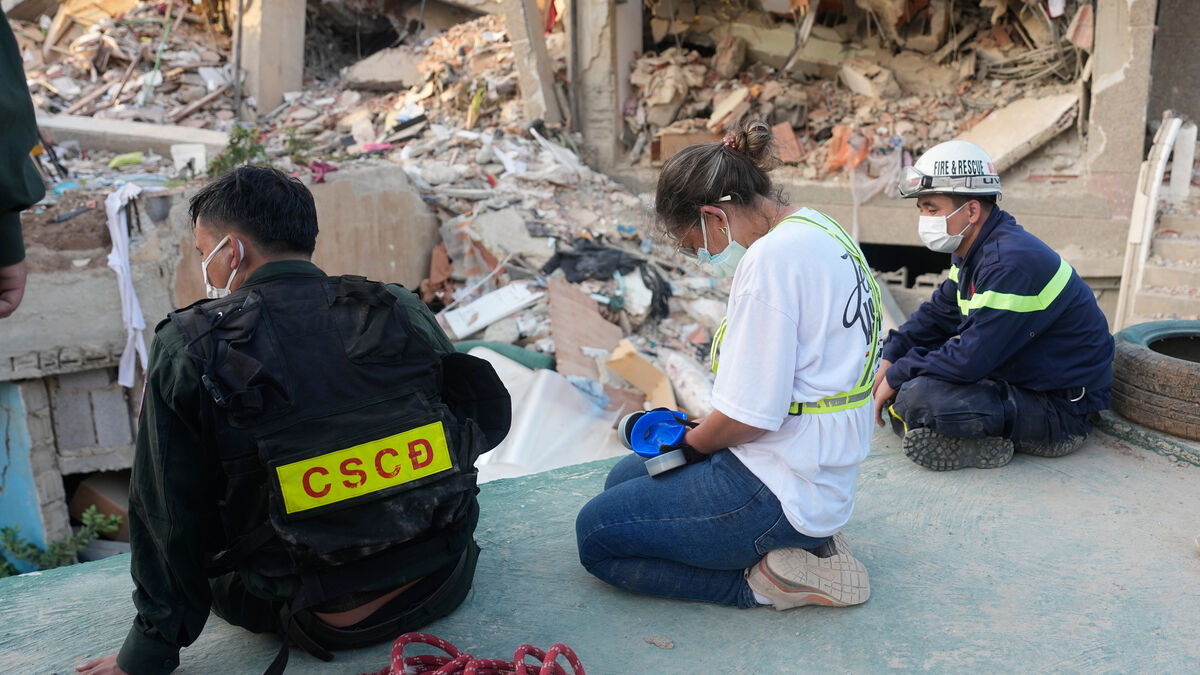 Man pulled alive from Venezuela quake rubble after eight days