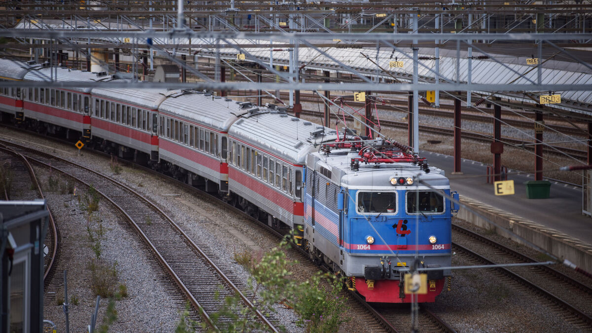 Red-light violation causes train delays between Gothenburg and Stockholm