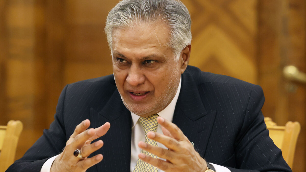 Pakistan and Afghanistan hold talks