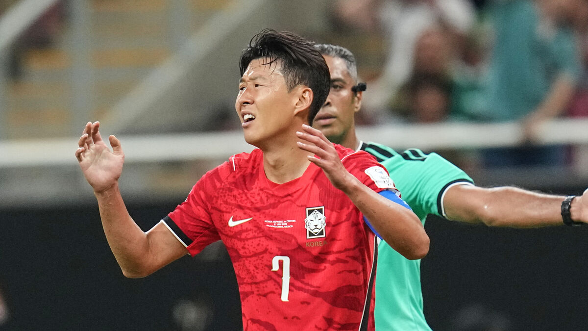 World Cup guide: Chaos in South Korea - major media boycott