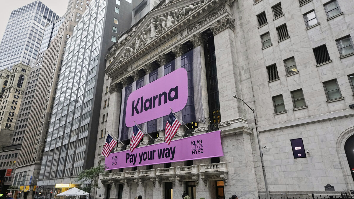 New Bank Crisis Impacts Global Stock Markets as US Regional Banks Struggle