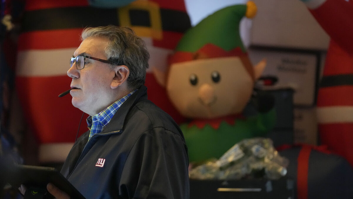 Wall Street hopes for Santa Claus rally, starts higher