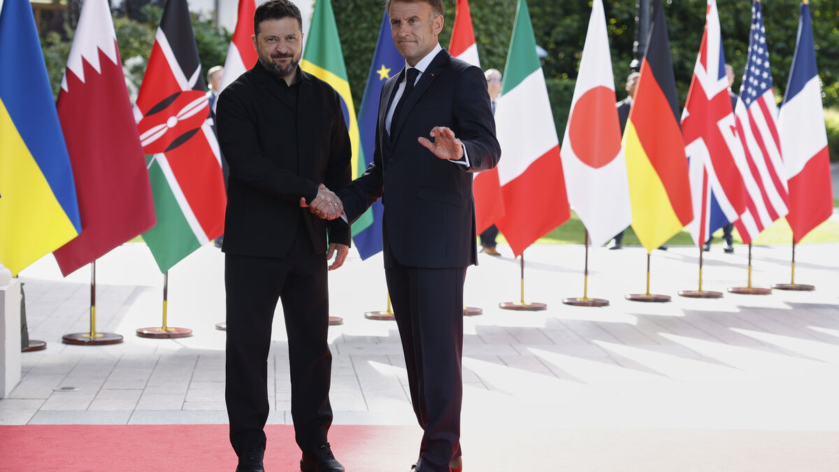 Zelensky and Trump meet during G7 summit in France