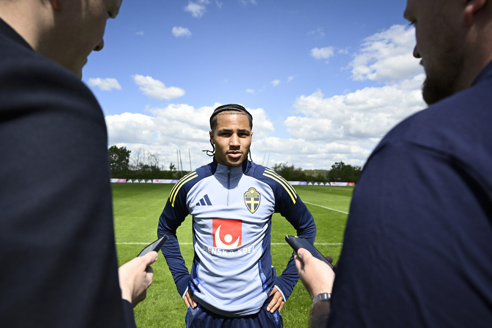 Momodou Sonko Joins Sweden's National Team After Injuries
