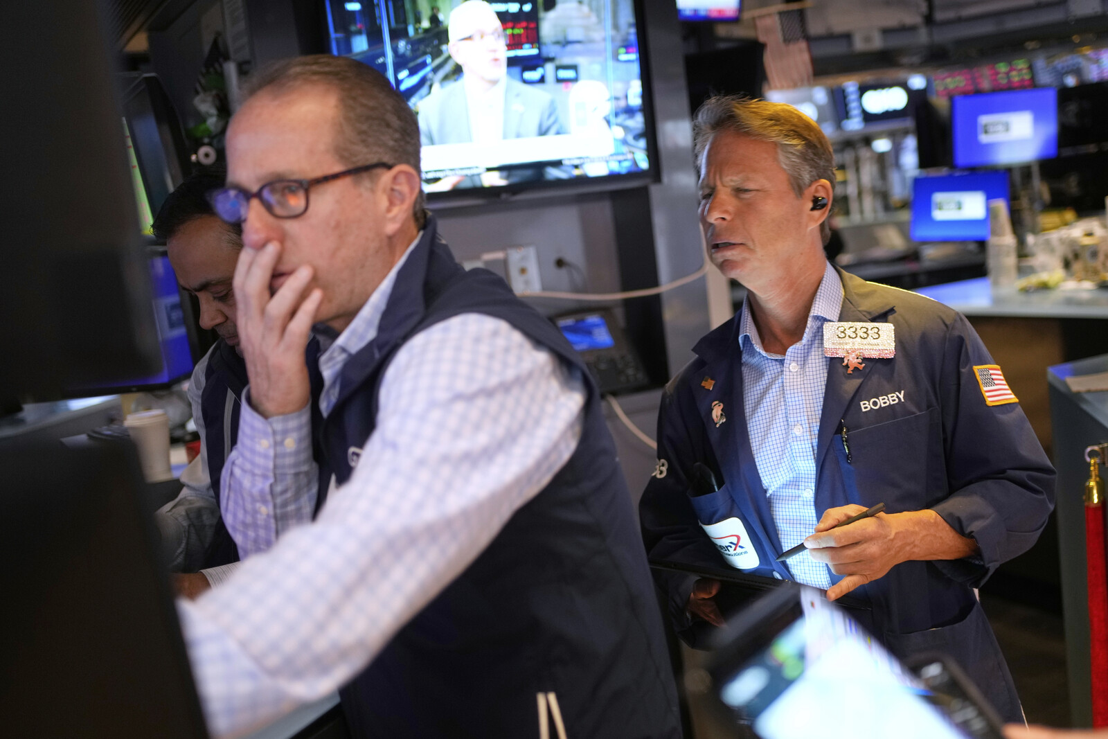 Wall Street Rebounds After US GDP Decline in First Quarter