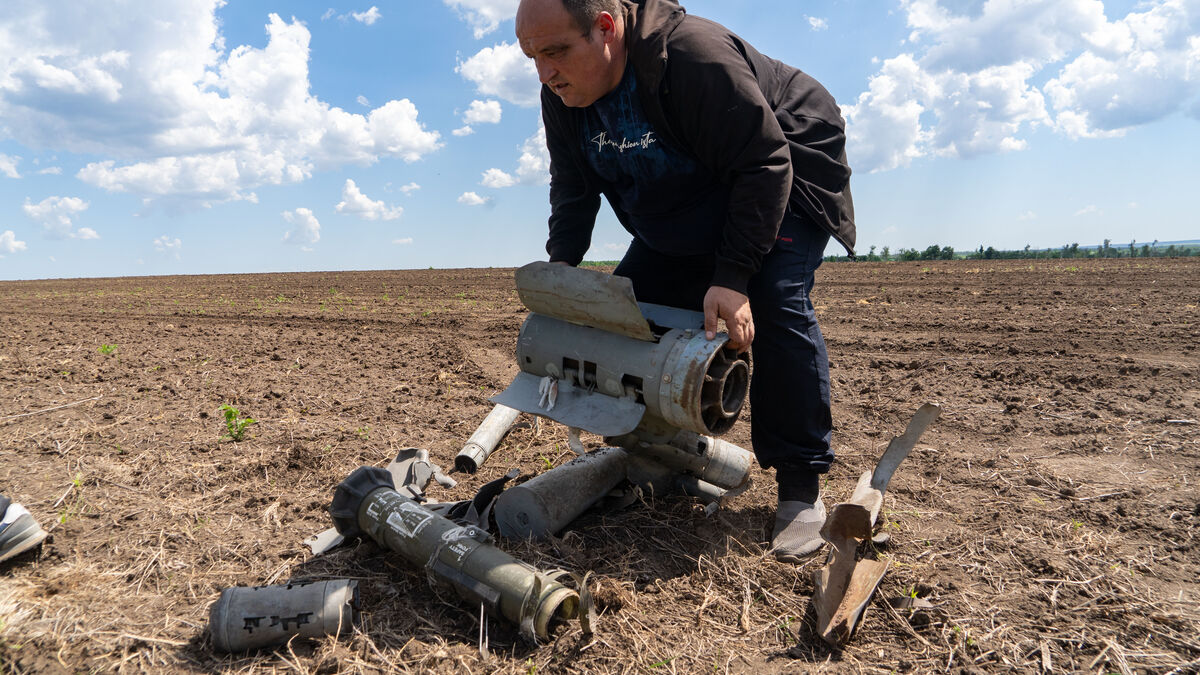 Ukraine Front Line Barely Moves