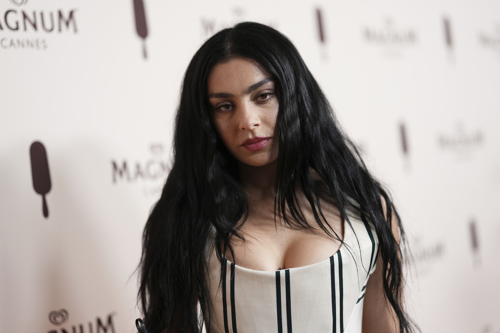 Charli XCX Marries 1975 Drummer