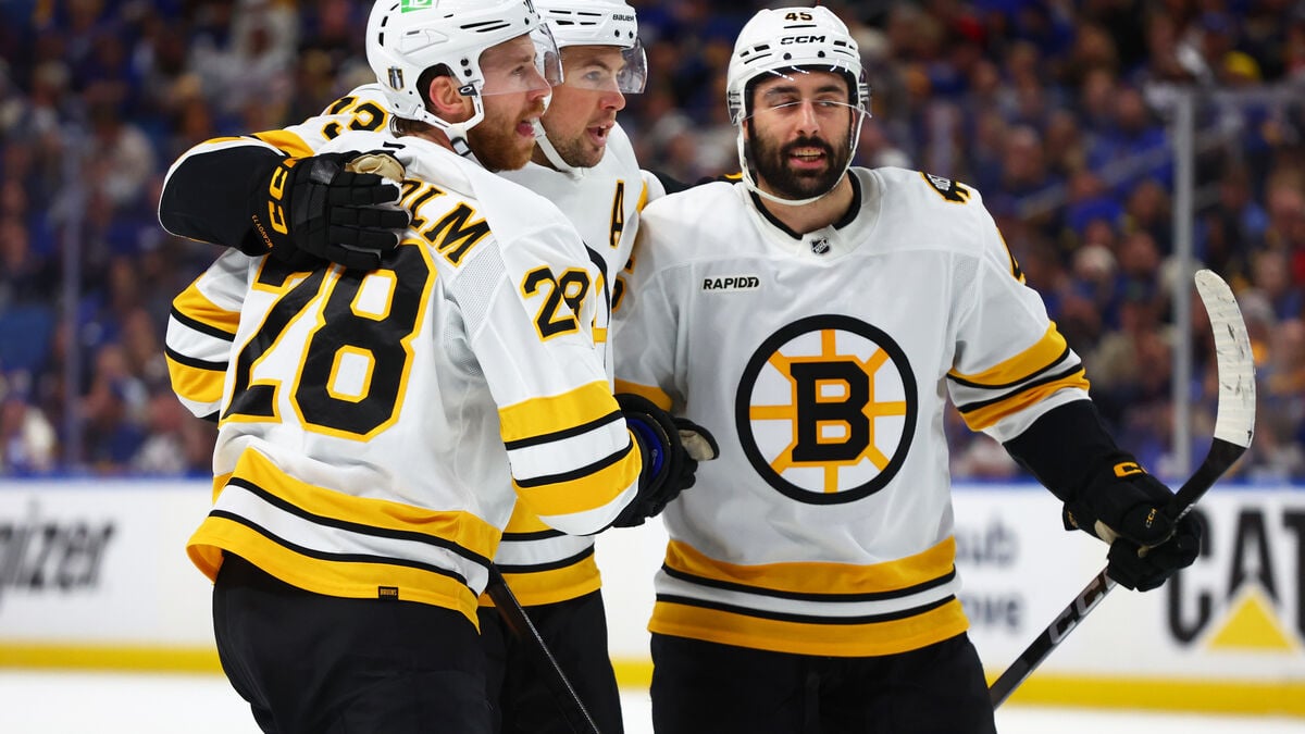 Boston's hope lives on after Lindholm's goal in Stanley Cup playoffs