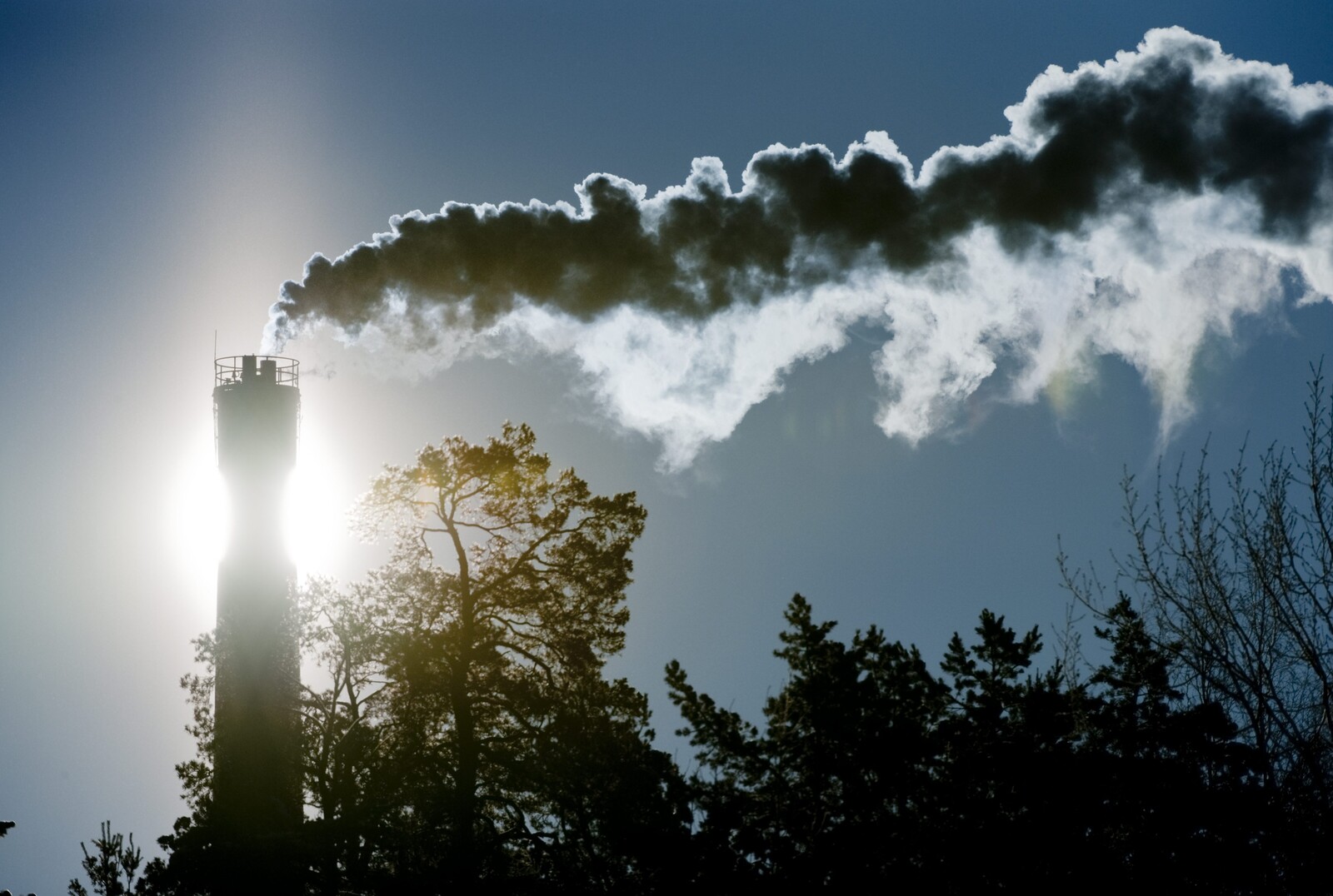 Criticism of Billion-Kronor Investment in Climate