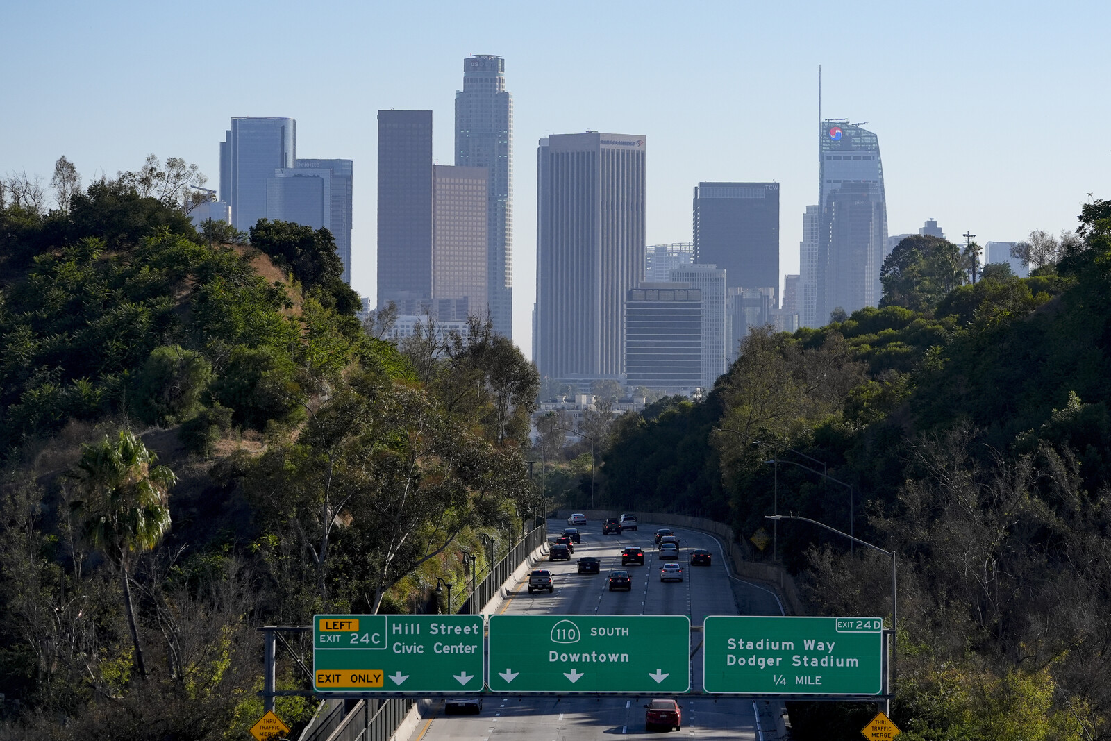 Smaller Earthquake Hits Los Angeles