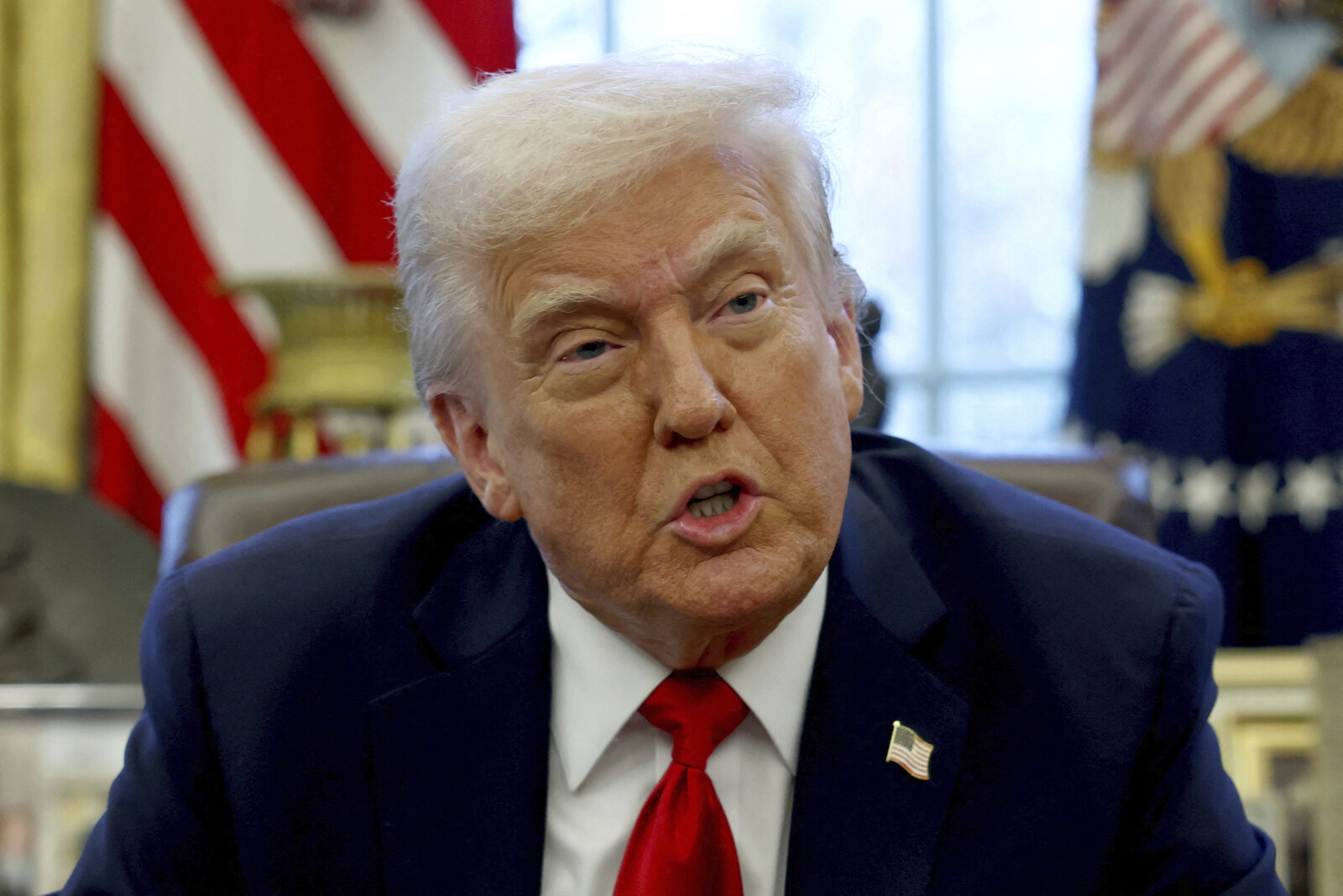 Trump Warns EU and Canada of Higher Tariffs Over Economic Moves
