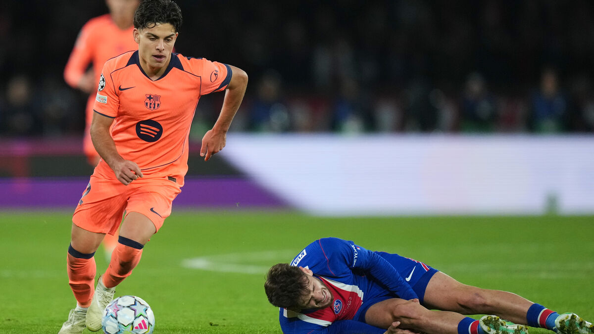 PSG Star Khvicha Kvaratskhelia Tears