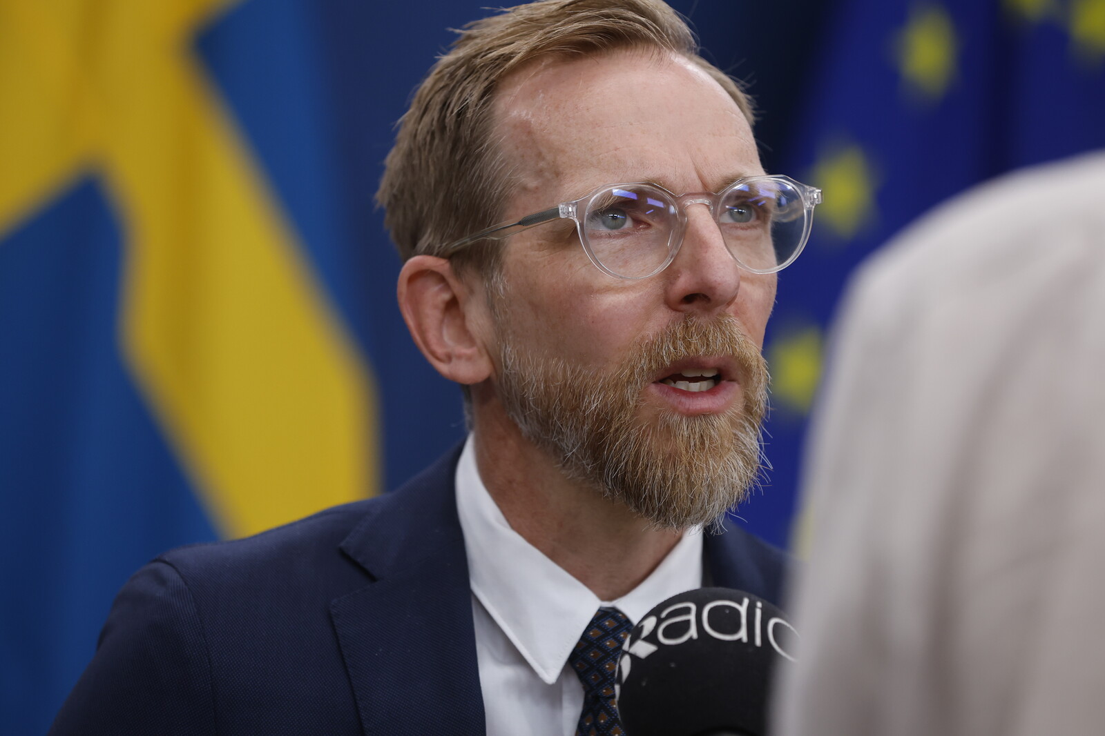 Government to Investigate Social Media