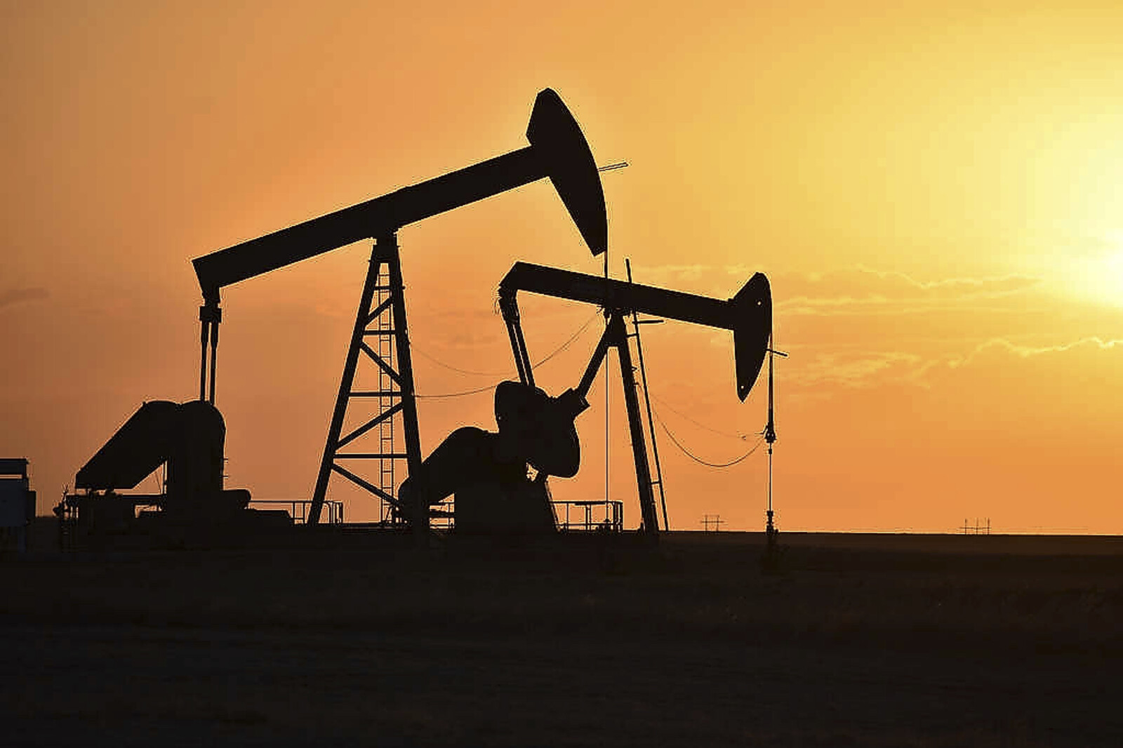 Opec cuts oil forecast – again
