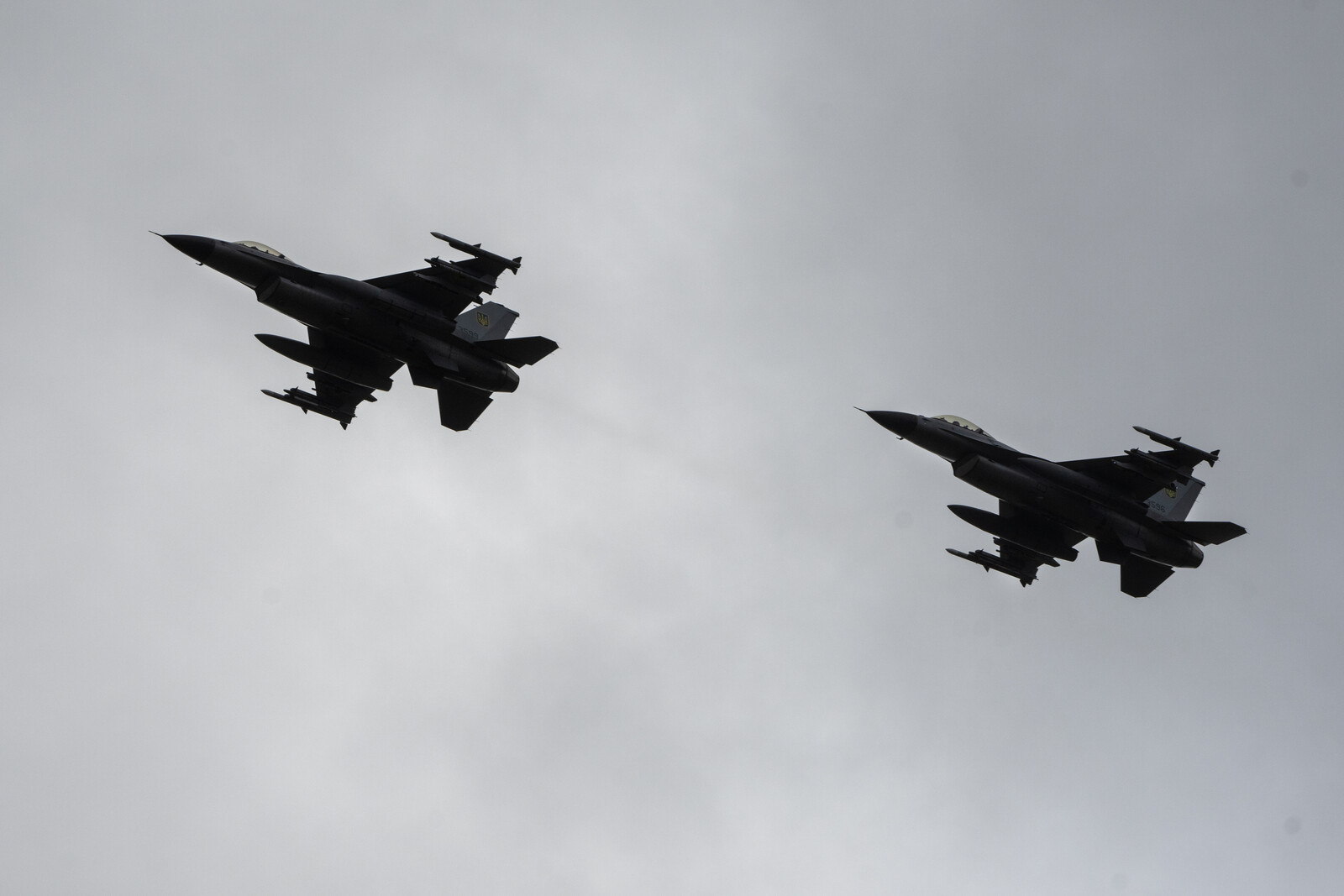 US Approves Ukraine Deal for F-16 Maintenance and Training