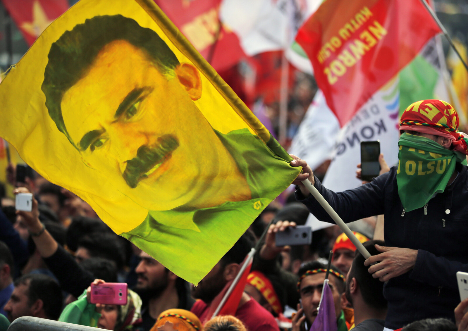 PKK Holds Successful Meeting on Disarmament and Dissolution