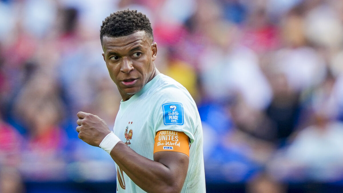 French prosecutors investigate Paraguayan senator over racist remarks about Mbappé