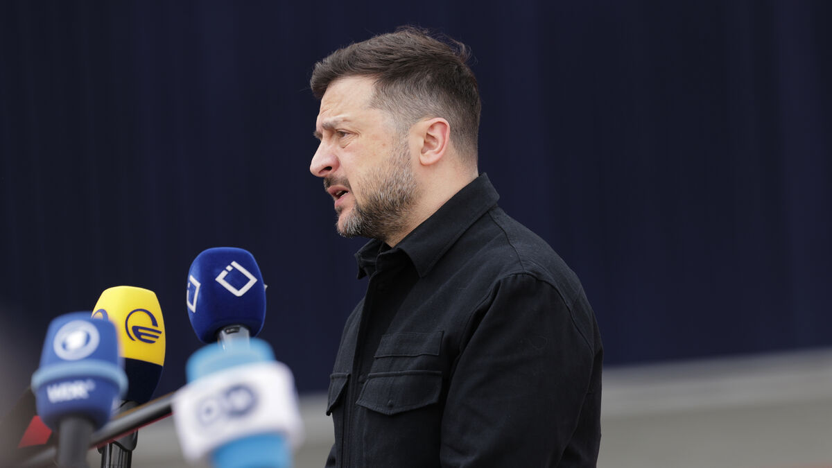 Zelenskyy: No silence on the front as three-day ceasefire remains in effect