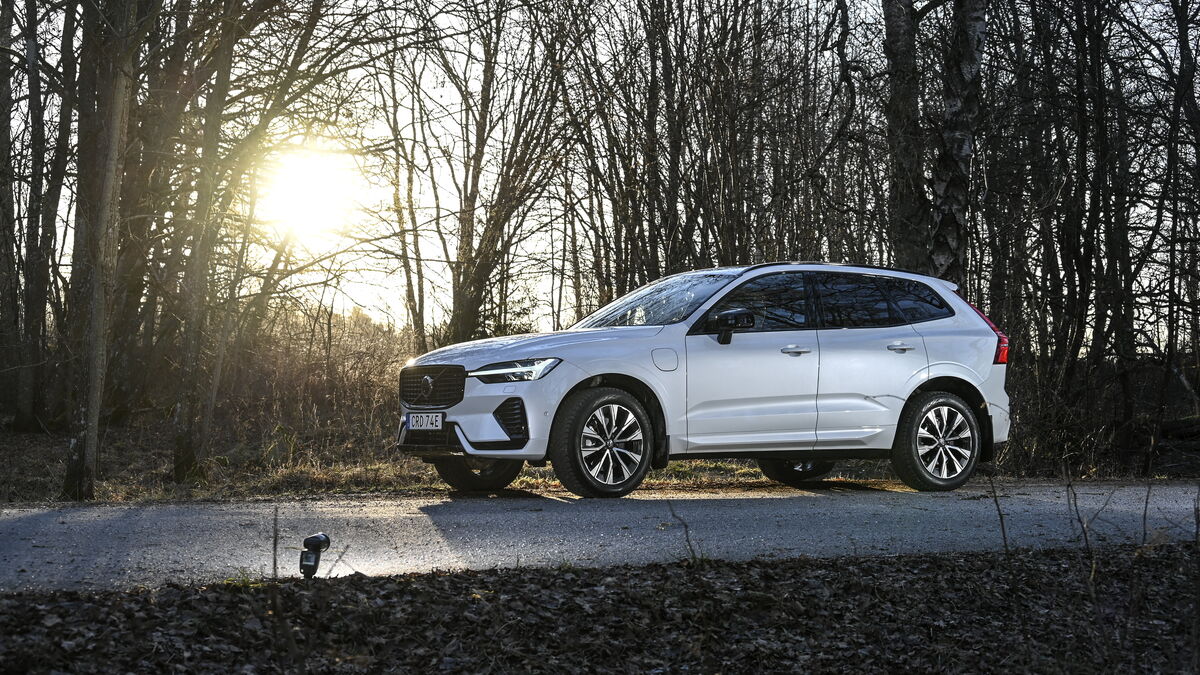 Volvo Cars sales rise in December as full-year 2025 sales fall 7 percent