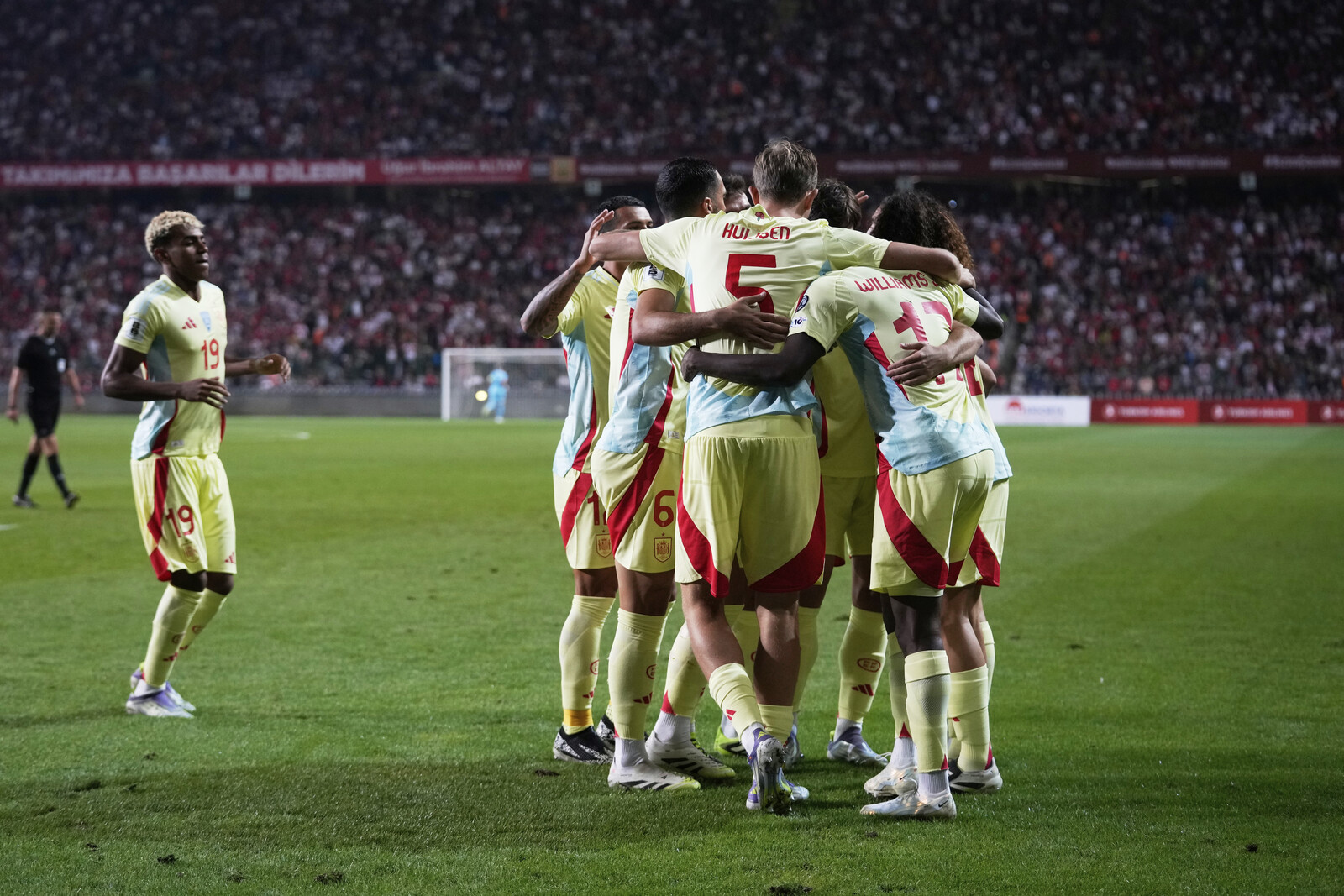 Spain Dominates Turkey with Six