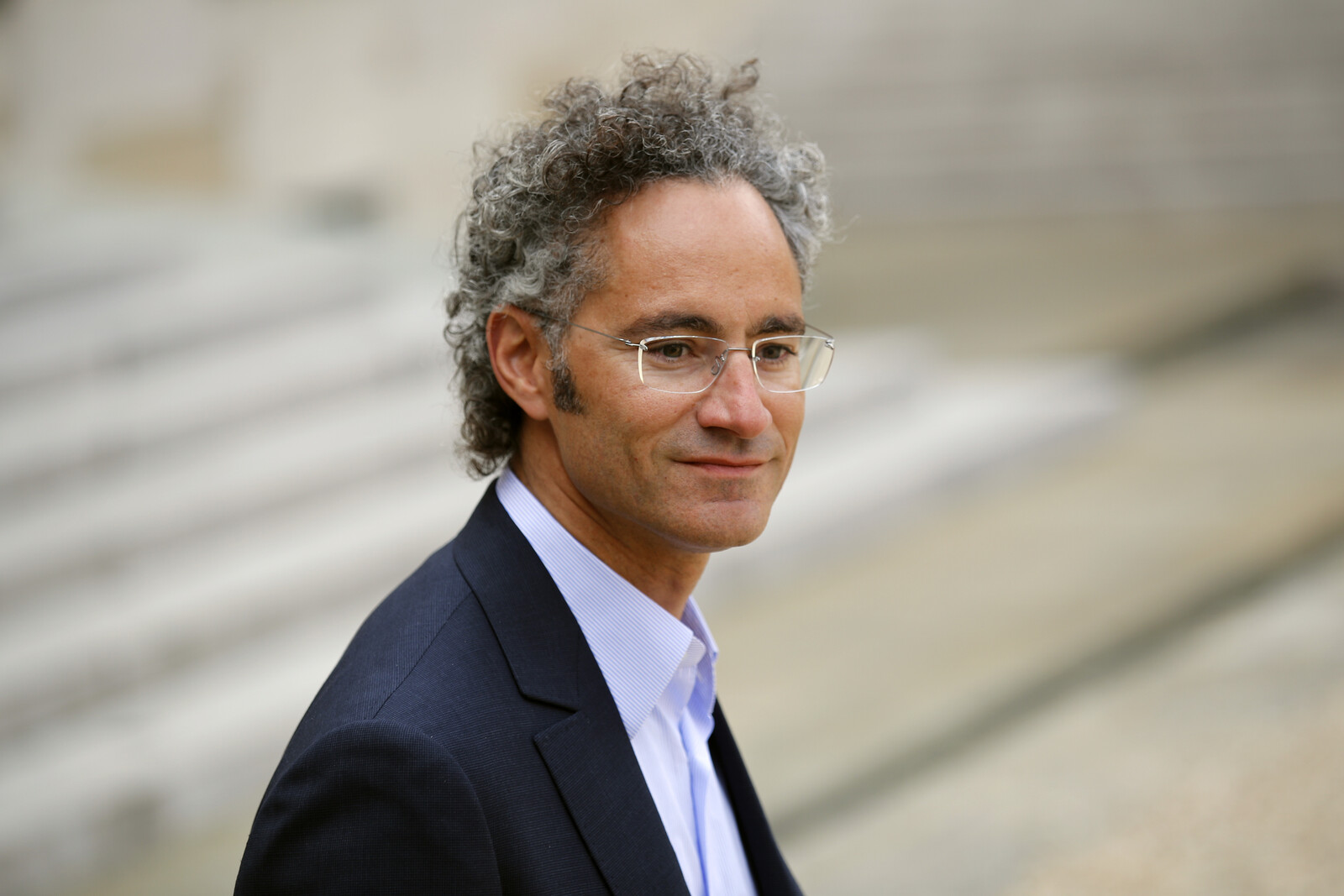Palantir Surpasses Expectations with Strong Quarterly Results