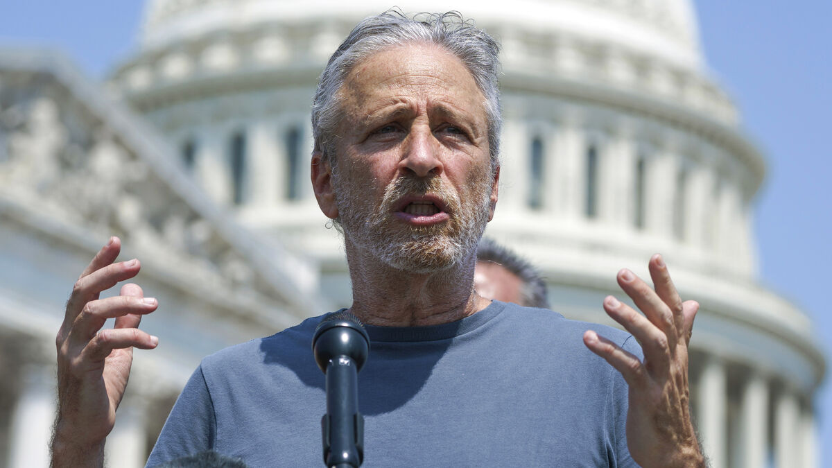 Jon Stewart Extends Daily Show