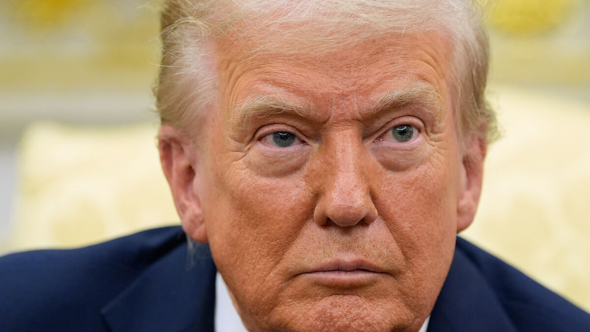 Trump Announces 100 Percent Tariffs on Chinese Imports