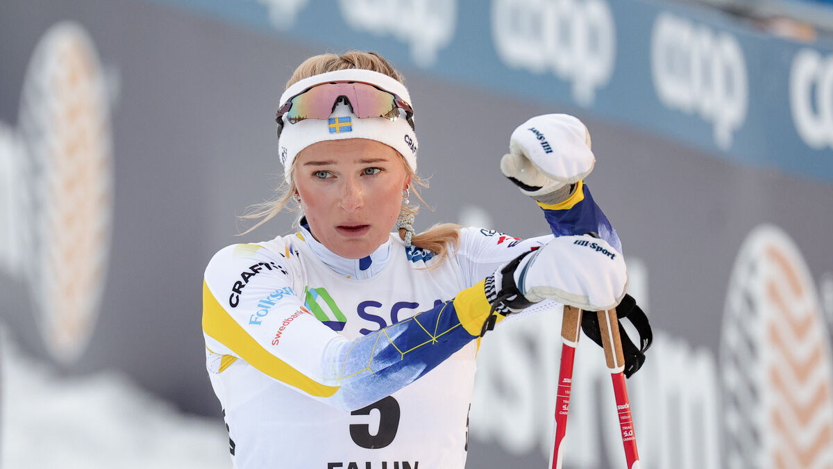 Frida Karlsson's ski season is