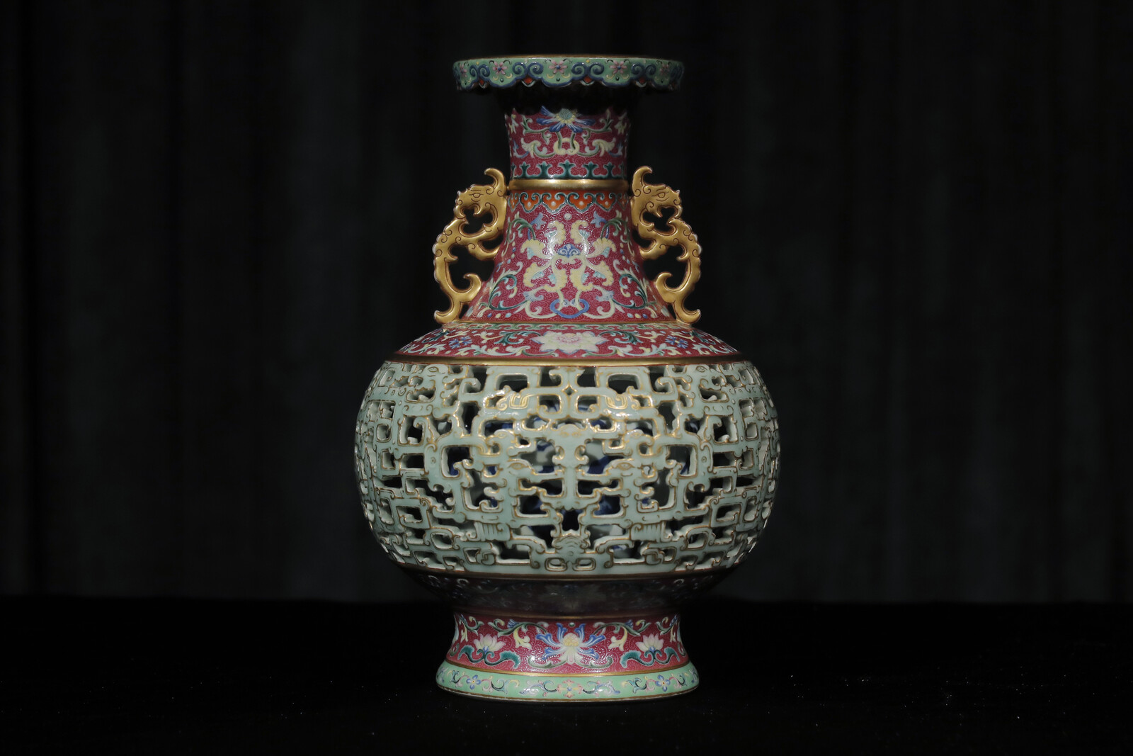 Porcelain Worth 100 Million Kronor