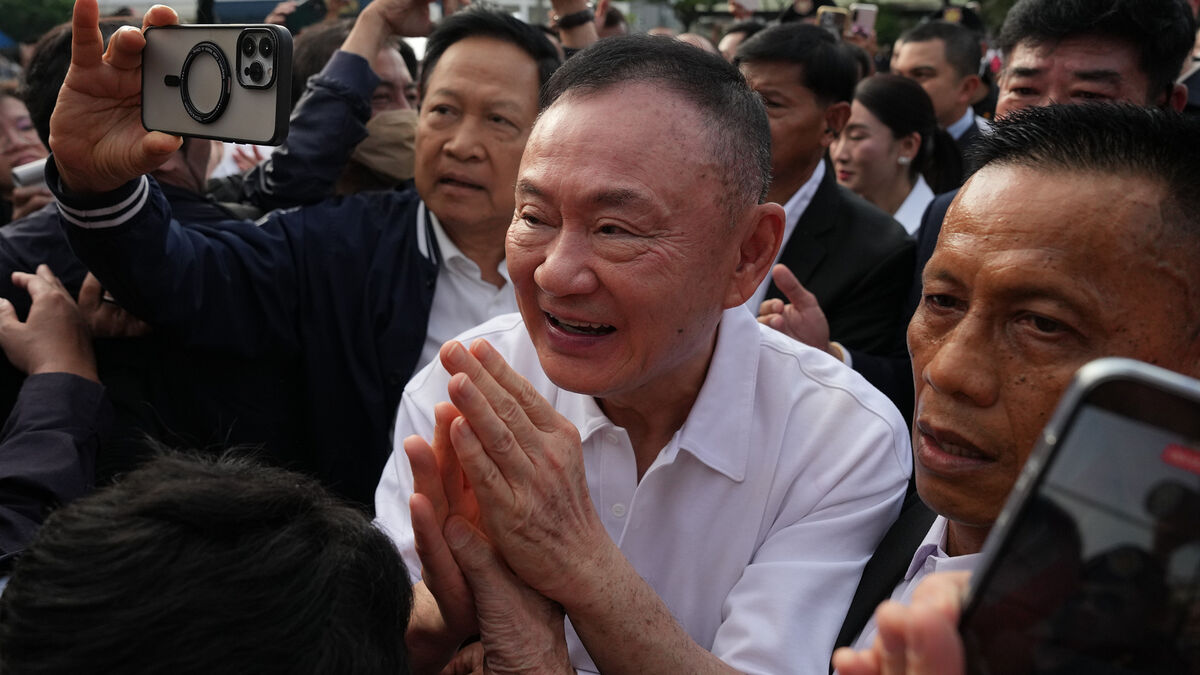 Thaksin Shinawatra freed and ankle