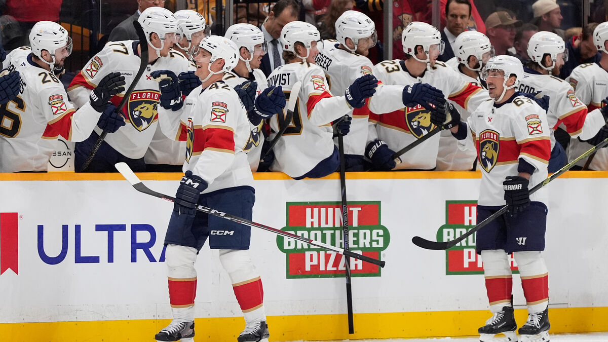 Double Swedish scorers in Florida's victory crush