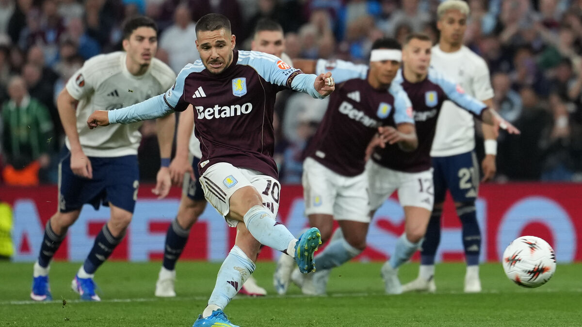 Lindelöf's unusual success role - Aston Villa reach Europa League final