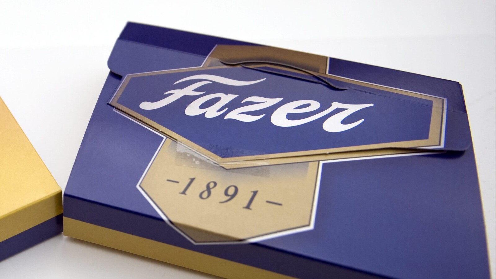 Chocolate Cakes Recalled – Incorrect Content