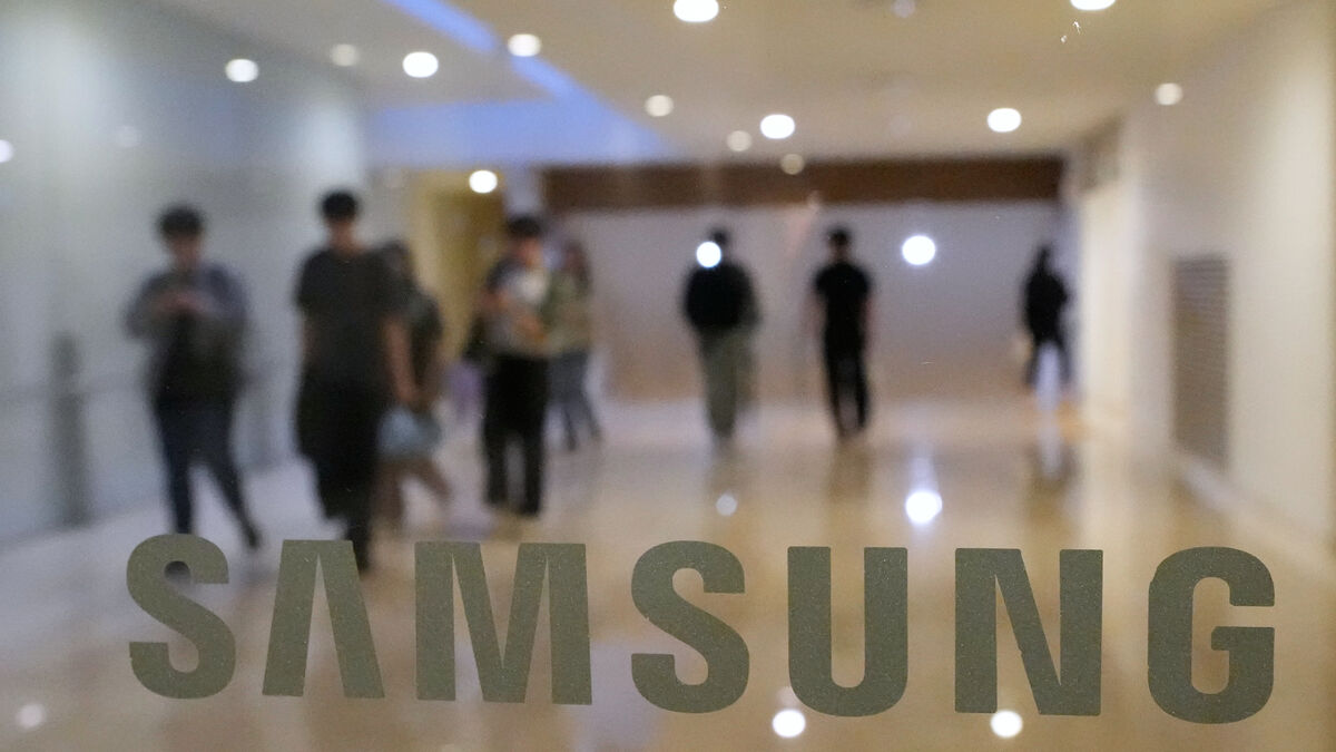 Samsung explores Wall Street listing after SK Hynix’s New York debut, Bloomberg says