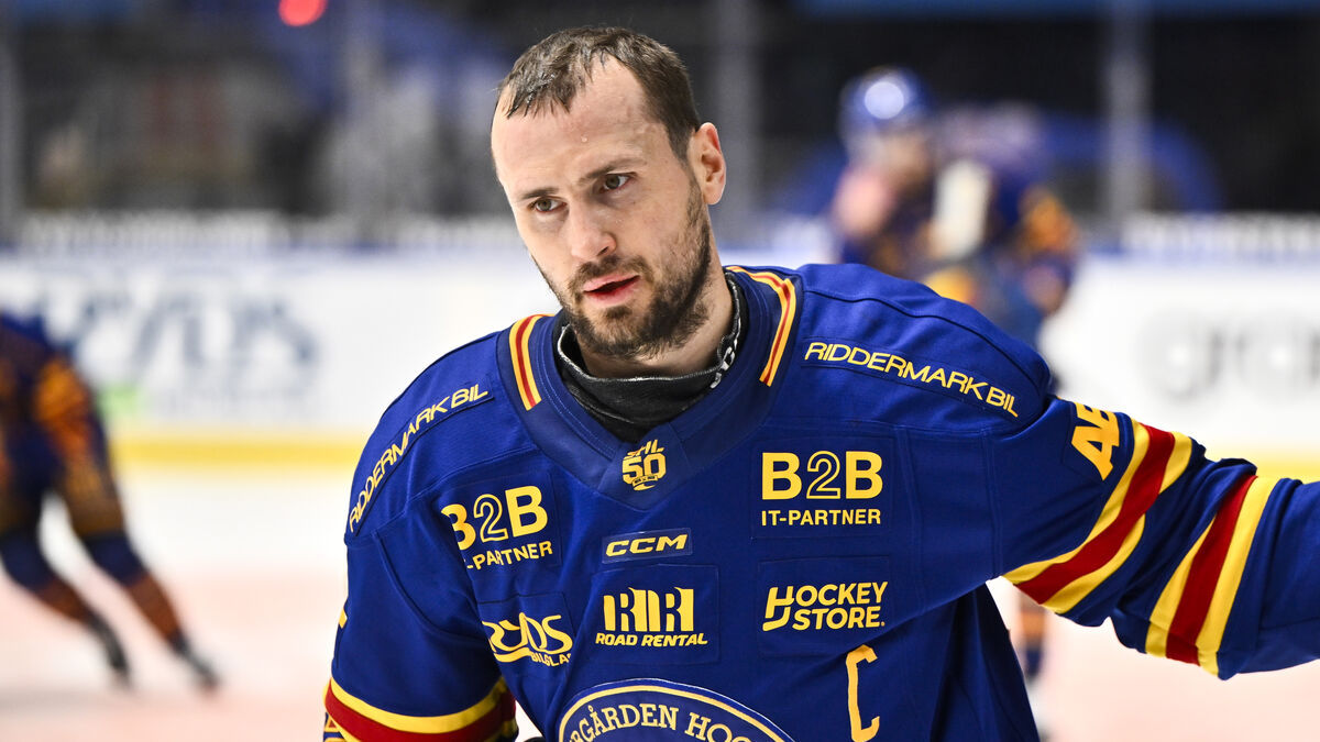Djurgården captain Marcus Krüger extends