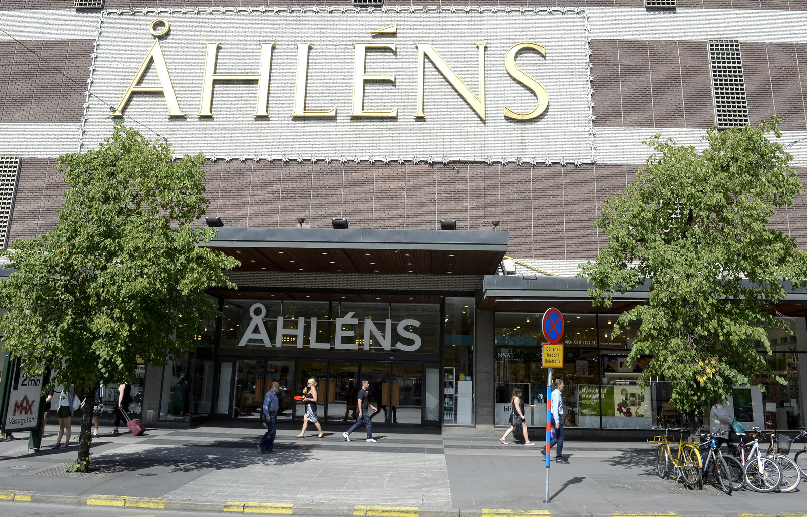 Åhléns Recalls Baby Overall