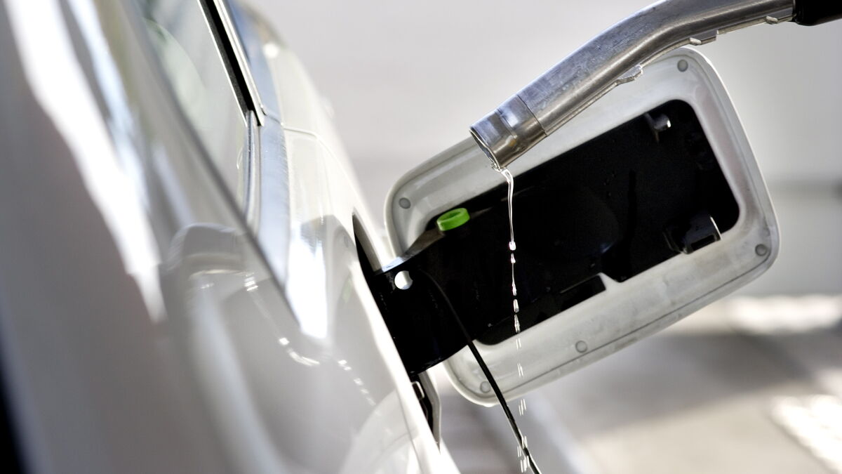 Fuel prices fall sharply, diesel down 1.65 kronor and gasoline down 0.60 kronor per liter