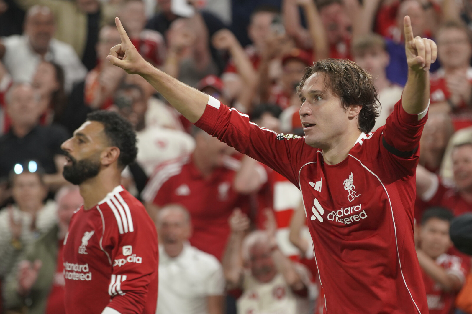Liverpool Triumphs 4-2 Over Bournemouth in Premier League Opener