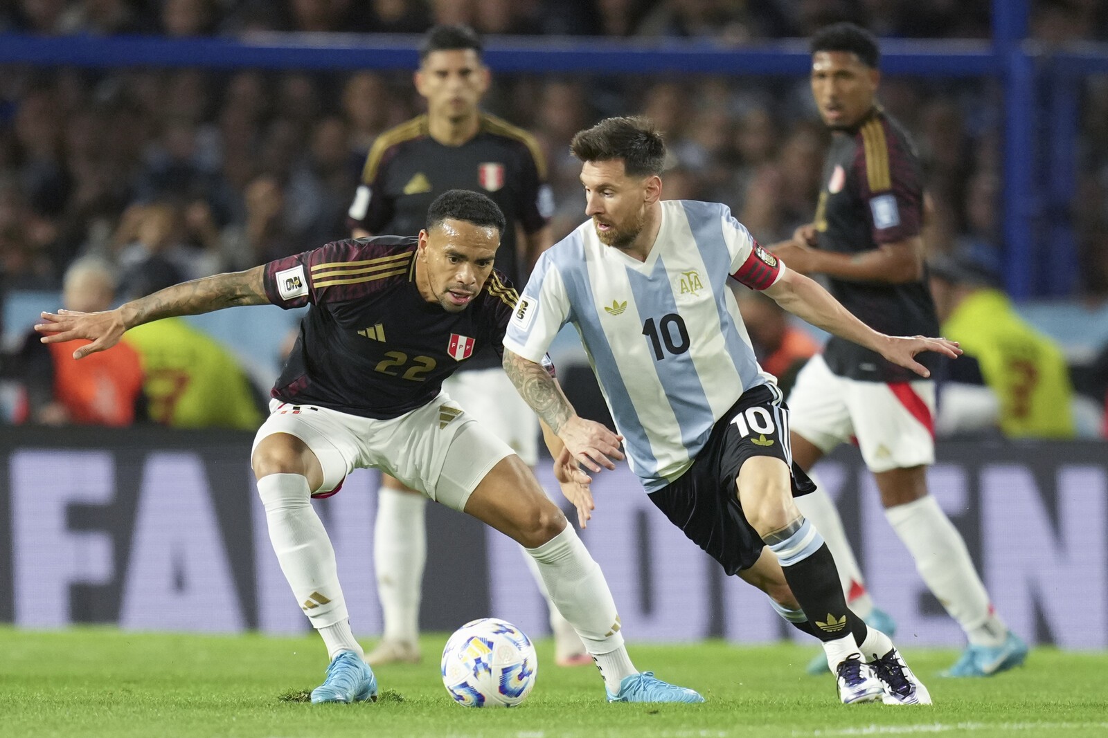 Messi Returns to Argentine National