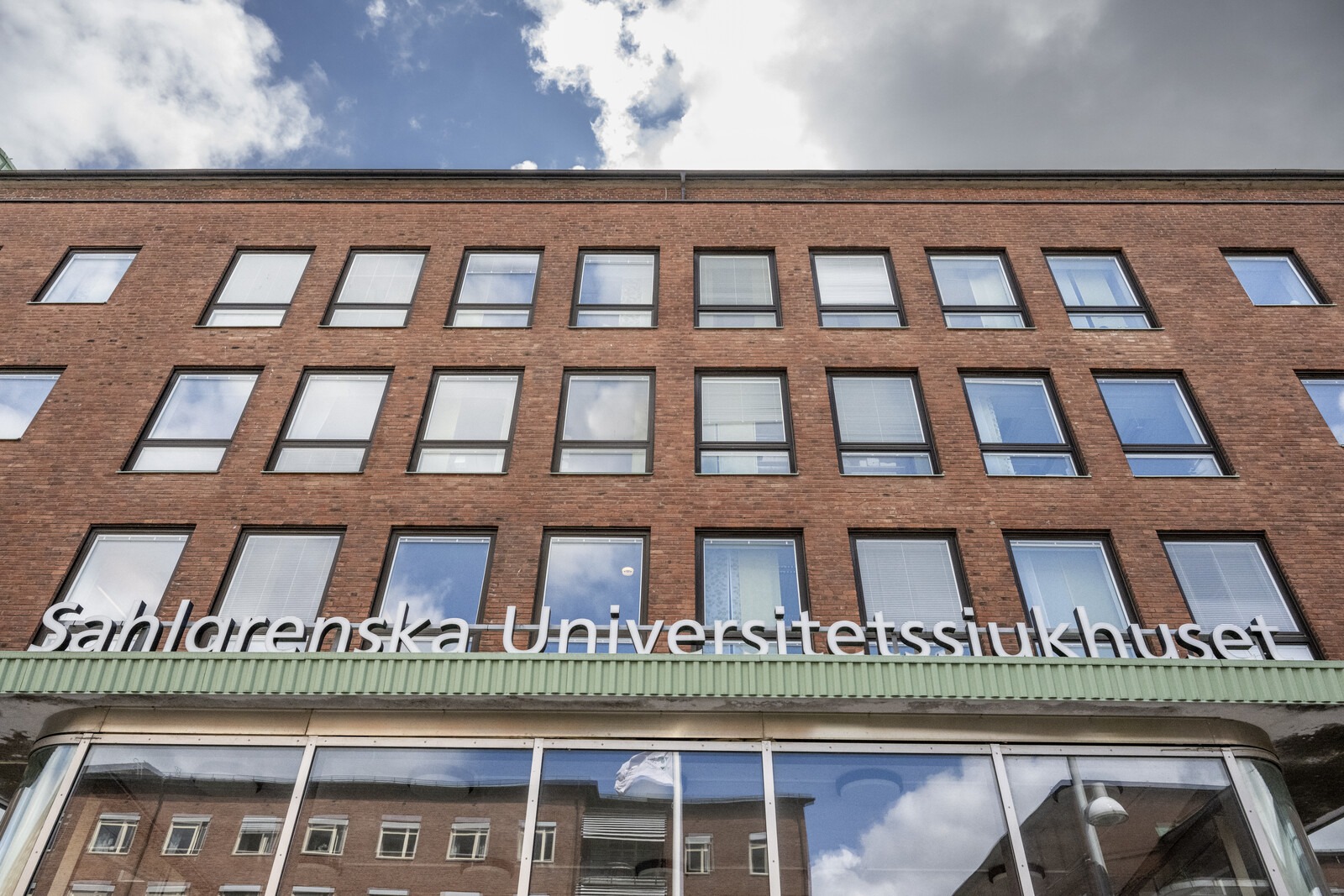 Bacterial Outbreak at Sahlgrenska Hospital Infects 150 People